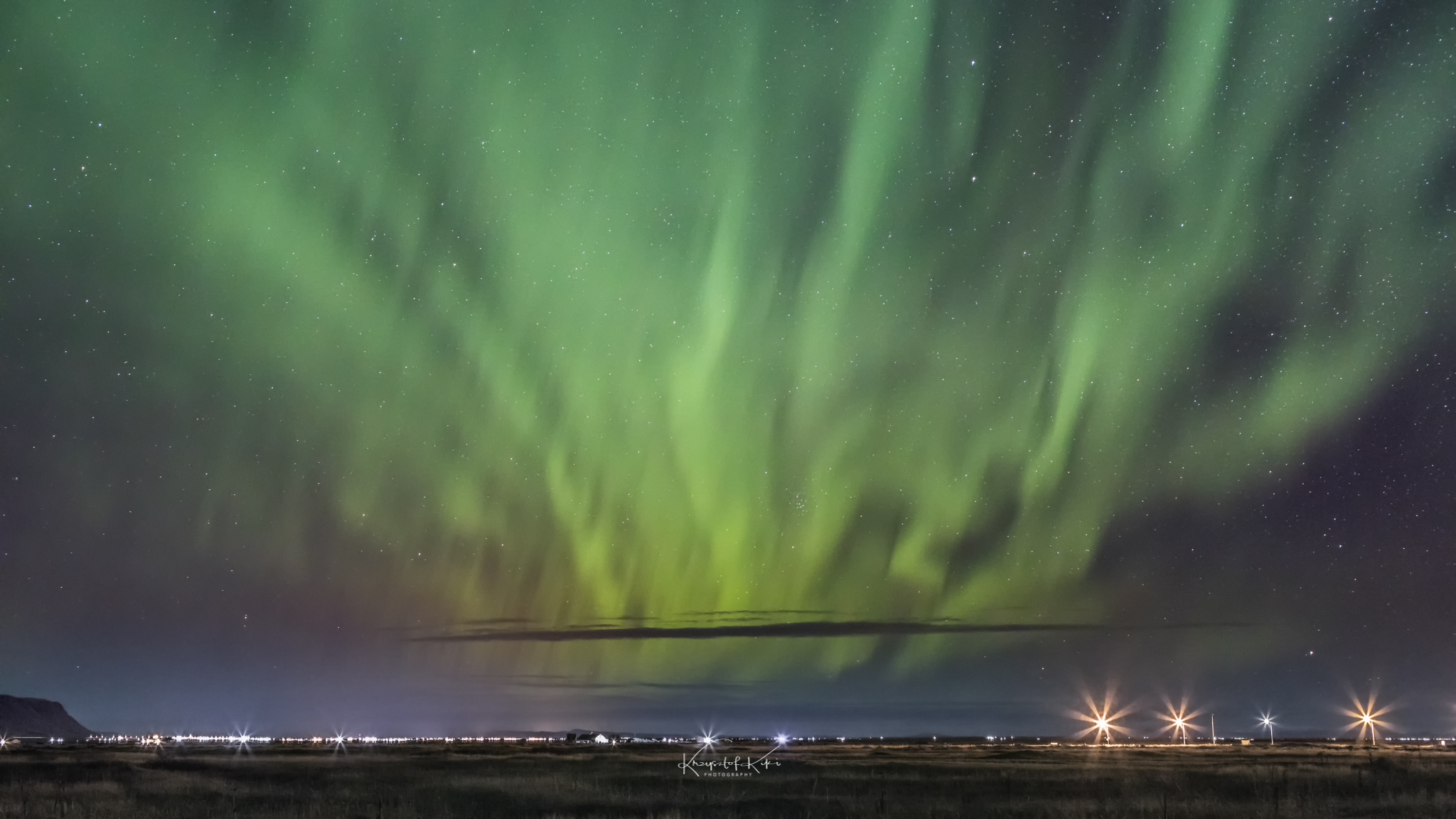 Panorama zorzy polarnej na Islandii